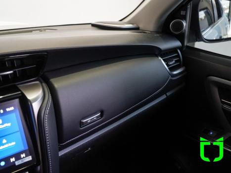 TOYOTA Hilux SW4 2.8 16V 4P SRX PLATINUM 4X4 7 LUGARES TURBO DIESEL AUTOMTICO, Foto 17