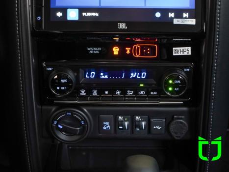 TOYOTA Hilux SW4 2.8 16V 4P SRX PLATINUM 4X4 7 LUGARES TURBO DIESEL AUTOMTICO, Foto 19