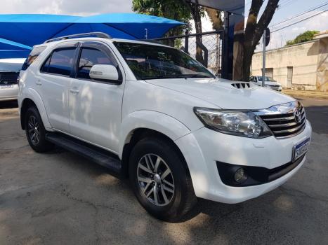 TOYOTA Hilux SW4 3.0 16V 4P SRV 4X4 TURBO DIESEL AUTOMTICO, Foto 5