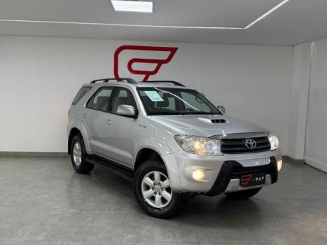 TOYOTA Hilux SW4 3.0 16V 4P SRV 4X4 TURBO DIESEL AUTOMTICO, Foto 1