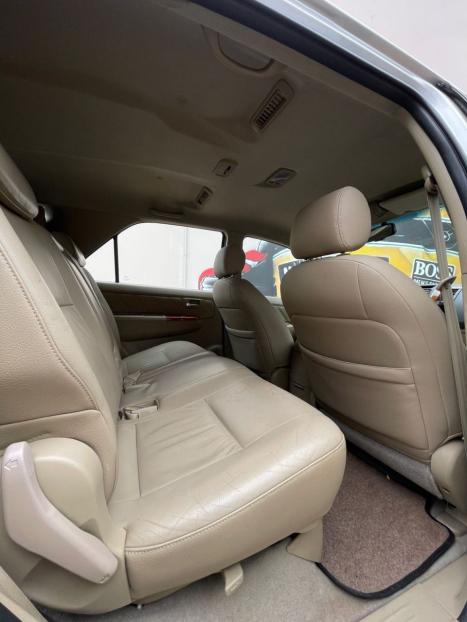 TOYOTA Hilux SW4 3.0 16V 4P SRV 4X4 7 LUGARES TURBO DIESEL AUTOMTICO, Foto 11