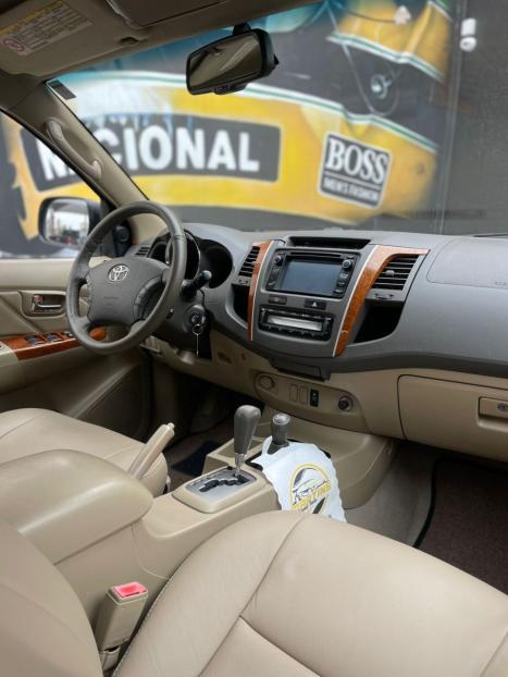 TOYOTA Hilux SW4 3.0 16V 4P SRV 4X4 7 LUGARES TURBO DIESEL AUTOMTICO, Foto 14