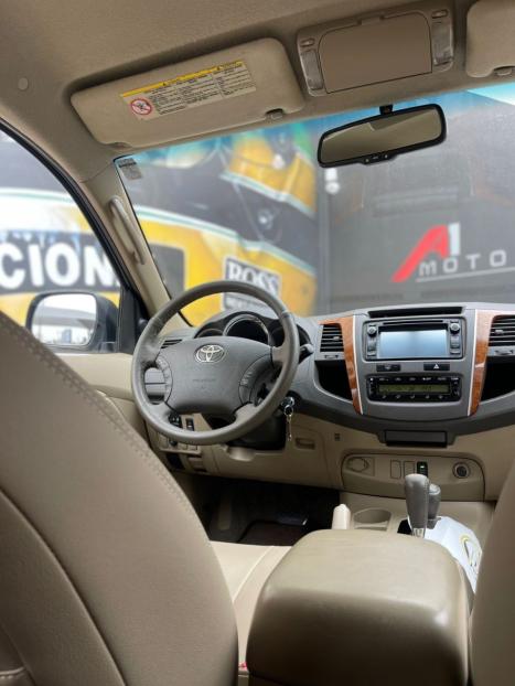 TOYOTA Hilux SW4 3.0 16V 4P SRV 4X4 7 LUGARES TURBO DIESEL AUTOMTICO, Foto 19