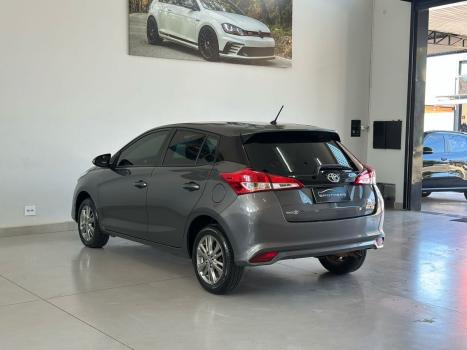 TOYOTA Yaris Hatch 1.5 16V 4P FLEX XL PLUS CONNECT MULTIDRIVE AUTOMTICO CVT, Foto 7