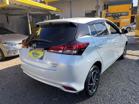 TOYOTA Yaris Hatch 1.5 16V 4P FLEX XLS CONNECT MULTIDRIVE AUTOMTICO CVT, Foto 5