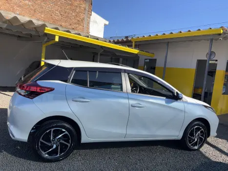 TOYOTA Yaris Hatch 1.5 16V 4P FLEX XLS CONNECT MULTIDRIVE AUTOMTICO CVT, Foto 6