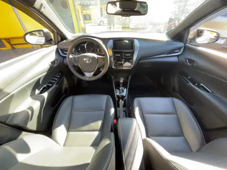 TOYOTA Yaris Hatch 1.5 16V 4P FLEX XLS CONNECT MULTIDRIVE AUTOMTICO CVT, Foto 14