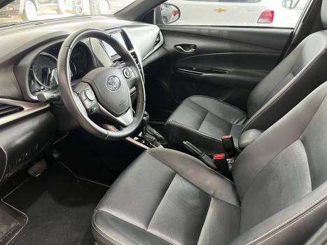 TOYOTA Yaris Hatch 1.5 16V 4P FLEX XS CONNECT MULTIDRIVE AUTOMTICO CVT, Foto 2