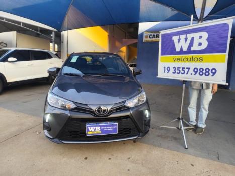 TOYOTA Yaris Hatch 1.5 16V 4P FLEX XS MULTIDRIVE AUTOMTICO CVT, Foto 2