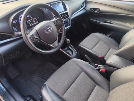 TOYOTA Yaris Hatch 1.5 16V 4P FLEX XS MULTIDRIVE AUTOMTICO CVT, Foto 9
