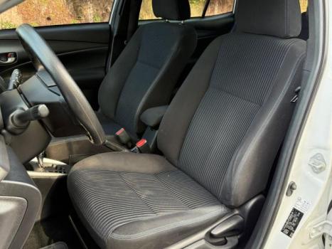 TOYOTA Yaris Hatch 1.5 16V 4P FLEX XL PLUS CONNECT MULTIDRIVE AUTOMTICO CVT, Foto 4