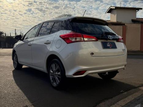 TOYOTA Yaris Hatch 1.5 16V 4P FLEX XL PLUS CONNECT MULTIDRIVE AUTOMTICO CVT, Foto 12