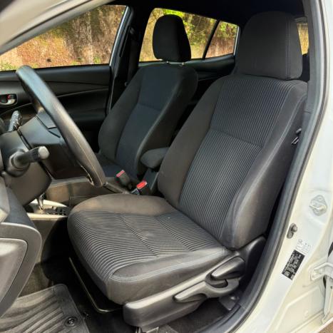 TOYOTA Yaris Hatch 1.5 16V 4P FLEX XL PLUS CONNECT MULTIDRIVE AUTOMTICO CVT, Foto 8