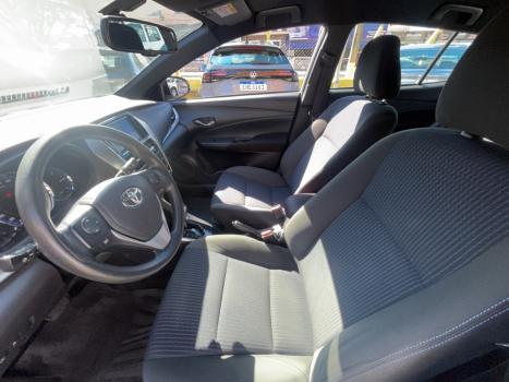 TOYOTA Yaris Hatch 1.3 16V 4P FLEX XL PLUS TECH MULTIDRIVE AUTOMTICO CVT, Foto 9