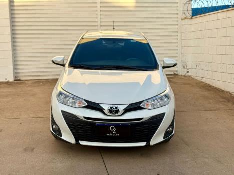 TOYOTA Yaris Hatch 1.3 16V 4P FLEX XL MULTIDRIVE AUTOMTICO CVT, Foto 2