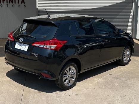 TOYOTA Yaris Hatch 1.3 16V 4P FLEX XL PLUS TECH MULTIDRIVE AUTOMTICO CVT, Foto 4