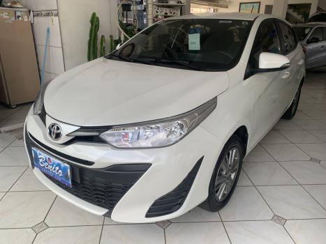 TOYOTA Yaris Hatch 1.5 16V 4P FLEX XL MULTIDRIVE AUTOMTICO CVT, Foto 1