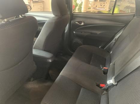 TOYOTA Yaris Hatch 1.5 16V 4P FLEX XL MULTIDRIVE AUTOMTICO CVT, Foto 4