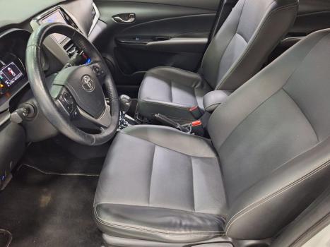TOYOTA Yaris Sedan 1.5 16V 4P FLEX XS MULTIDRIVE AUTOMTICO CVT, Foto 10