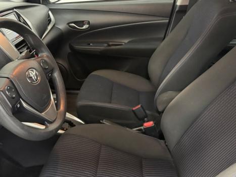TOYOTA Yaris Sedan 1.5 16V 4P FLEX XL PLUS TECH MULTIDRIVE AUTOMTICO CVT, Foto 4