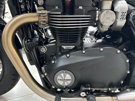 TRIUMPH Bobber 1200 , Foto 3