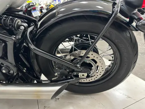 TRIUMPH Bobber 1200 , Foto 8