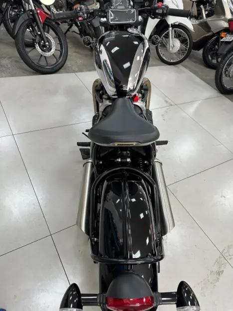 TRIUMPH Bobber 1200 , Foto 12