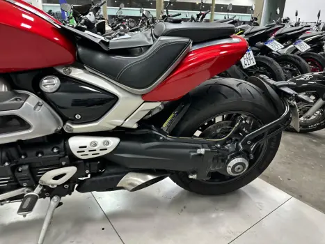 TRIUMPH Rocket III 2500 R, Foto 8