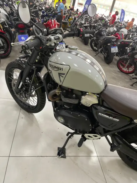 TRIUMPH Scrambler 1200 XE, Foto 7
