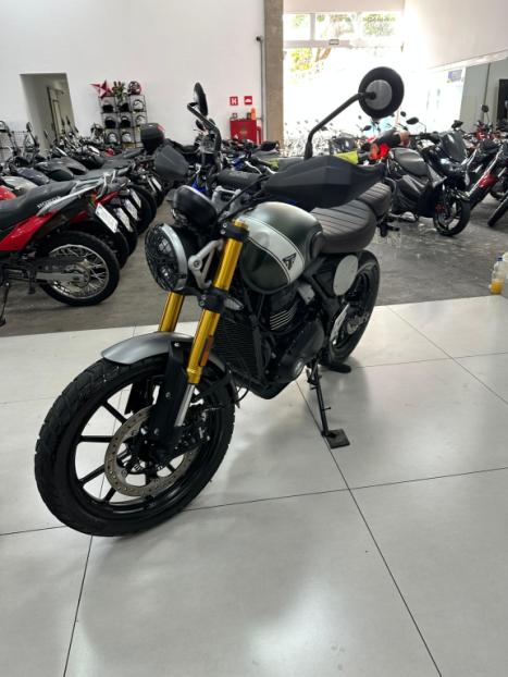 TRIUMPH Scrambler 400X , Foto 11