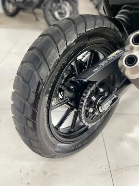 TRIUMPH Scrambler 400X , Foto 6