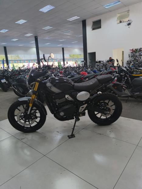 TRIUMPH Scrambler 400X , Foto 6