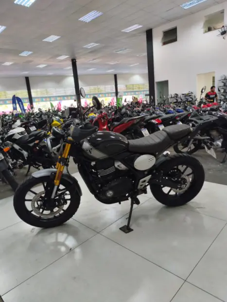 TRIUMPH Scrambler 400X , Foto 5