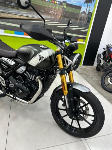 TRIUMPH Scrambler 400X , Foto 8