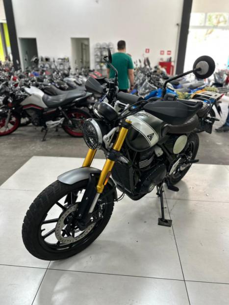 TRIUMPH Scrambler 400X , Foto 11