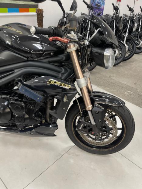 TRIUMPH Speed Triple 1050 , Foto 11