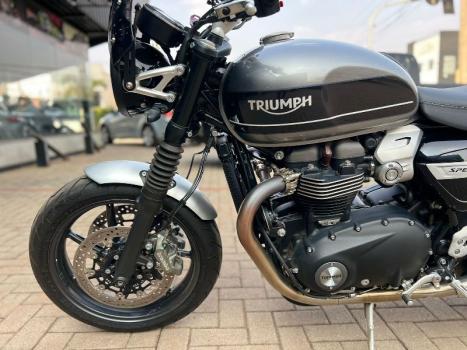 TRIUMPH Speed Twin 1200 , Foto 14