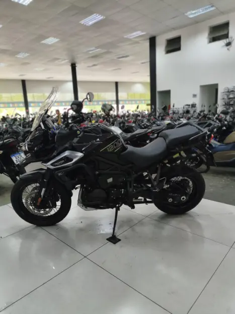 TRIUMPH Tiger 1200 XCX, Foto 2