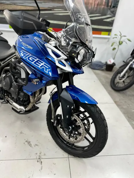 TRIUMPH Tiger 800 XRX, Foto 12