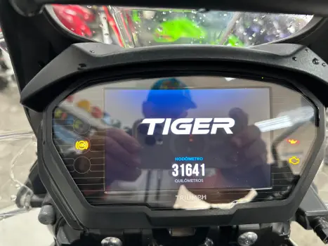 TRIUMPH Tiger 800 XRX, Foto 13