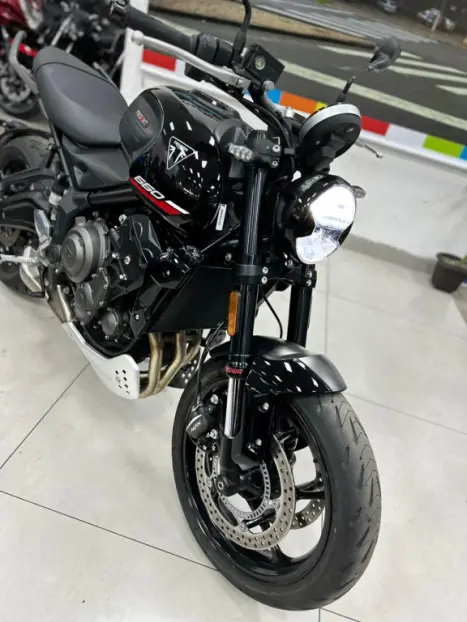 TRIUMPH Trident 660 , Foto 10