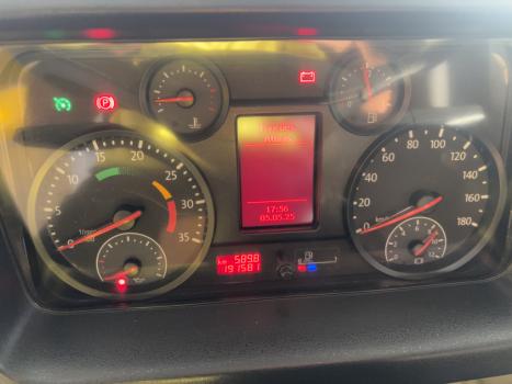 VOLKSWAGEN 8-160 , Foto 16