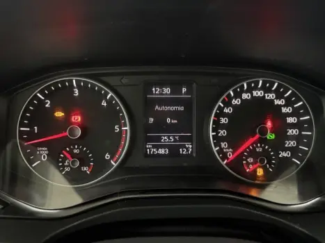 VOLKSWAGEN Amarok 2.0 16V 4X4 CABINE DUPLA COMFORTLINE TURBO INTERCOOLER AUTOMTICO, Foto 9