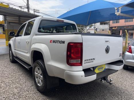 VOLKSWAGEN Amarok 2.0 16V 4X4 CABINE DUPLA TRENDLINE TURBO INTERCOOLER AUTOMTICO, Foto 3