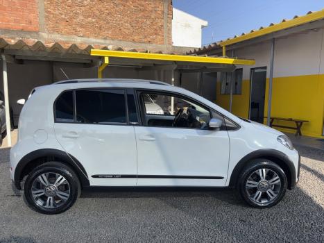 VOLKSWAGEN Cross UP 1.0 12V 4P TSI FLEX, Foto 6