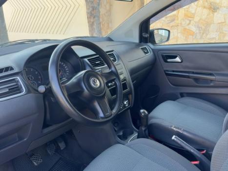 VOLKSWAGEN Fox 1.6 4P, Foto 4