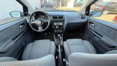 VOLKSWAGEN Fox 1.6 4P, Foto 7