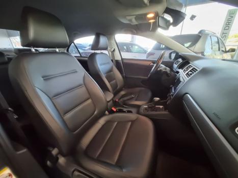 VOLKSWAGEN Jetta 1.4 16V 4P TSI CONFORTLINE AUTOMTICO, Foto 10