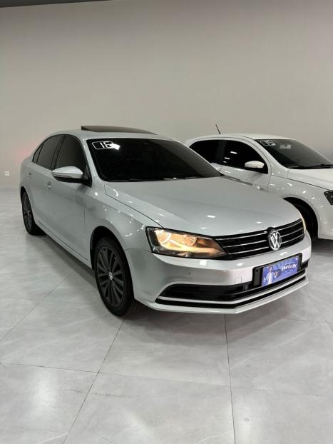 VOLKSWAGEN Jetta 2.0 4P CONFORTLINE TIPTRONIC AUTOMTICO, Foto 2