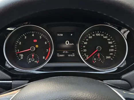 VOLKSWAGEN Jetta 2.0 4P TSI HIGHLINE 200 CV AUTOMTICO, Foto 7
